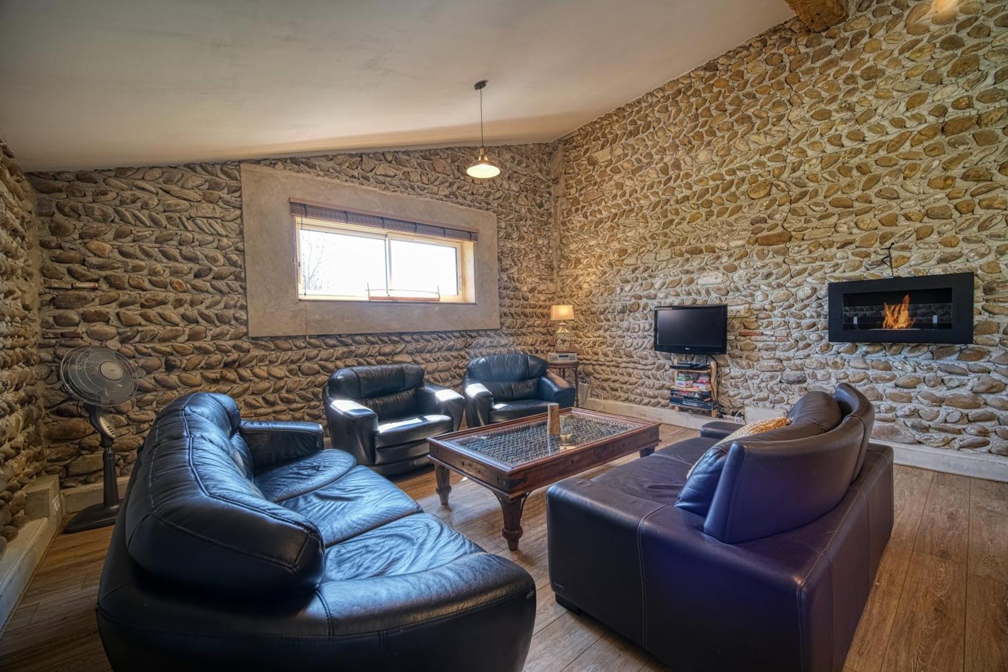 Maison Michonieres - Gite 3 Etoiles - 8 Personnes Miribel  Eksteriør billede