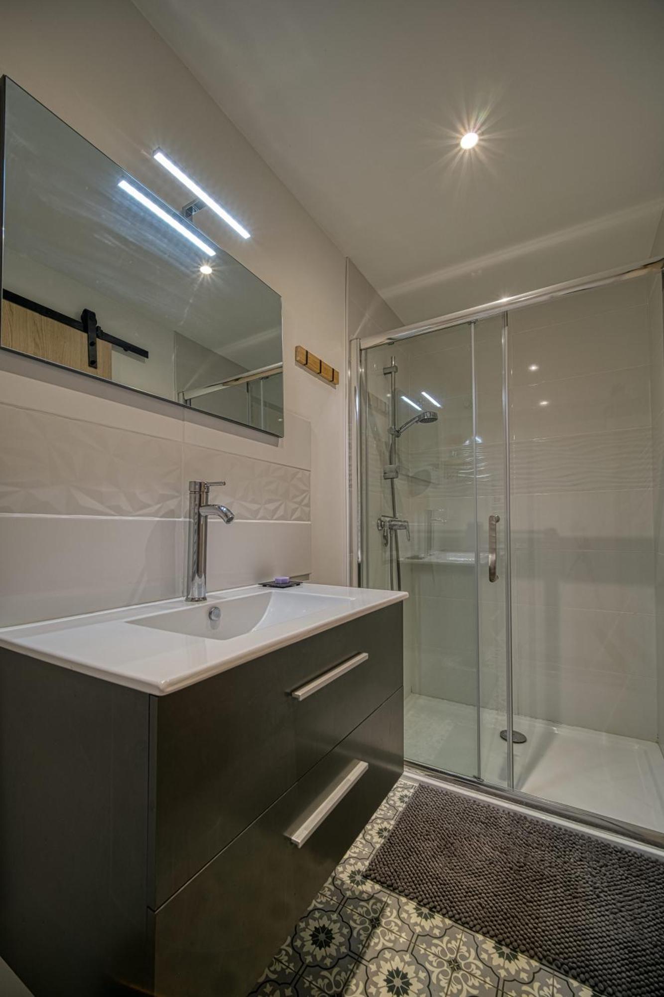 Maison Michonieres - Gite 3 Etoiles - 8 Personnes Miribel  Eksteriør billede